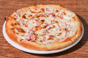 Onion pizza