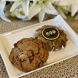Walnut Chocolate Chunk Cookie