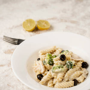 Veg Lemon And Cream Pasta (Fusilli)