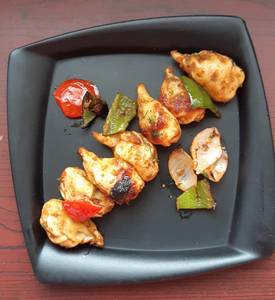 Veg Fried Momos [ 8pcs]