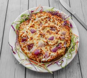 Onions Pizza + Corn Pizza + Capsicum Pizza + Coke (250 Ml)