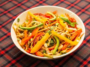 Vegetable Hakka Noodles