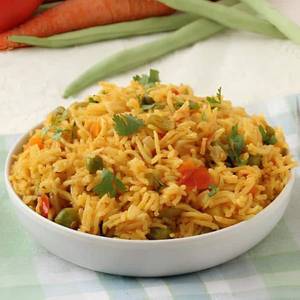 Schezwan Fried Rice Veg (750 Ml)