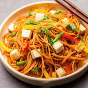 Paneer fried noodles