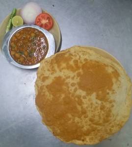 Chenna Bhatoora