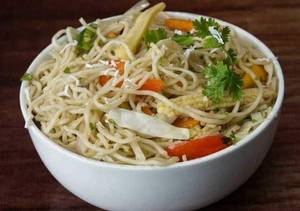Chilli Garlic Noodles Veg (750 Ml)