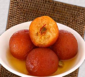Gulab Jamun 4 Pcs