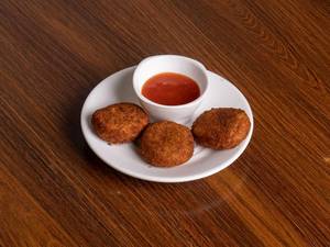 Fish Cutlets( Three Pcs W/Sauce)