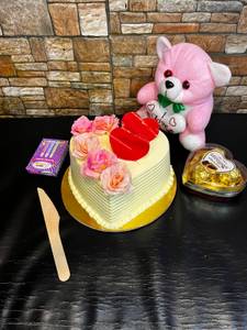 Heart Shape Butterscotch Cake Cake Combo