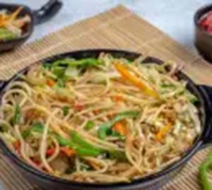 Veg Hakka Noodles
