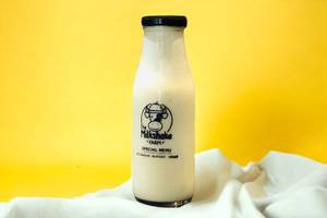 Banana Gulkand Milkshake