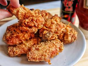 KFC Chicken Wings + Soft Drink