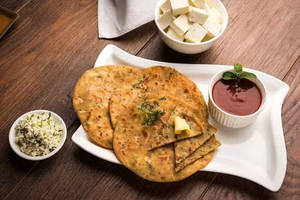 Aloo Stuffed Paratha (1 Pc)