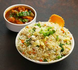 Chicken Fried Rice (500Ml)  With Chilli Chicken (250 Ml)