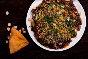 Chole Samosa Chaat