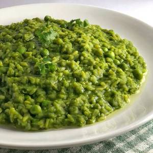 Palak Khichdi       