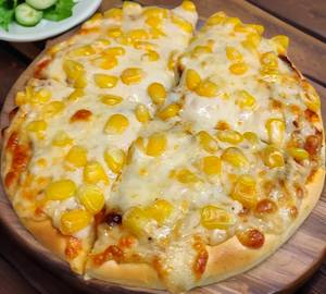 Corn cheese pizza