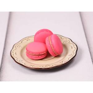Strawberry Macaron Per Pcs