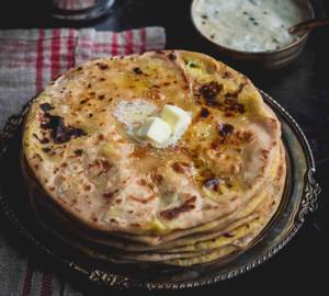 4 Aloo Paratha + Curd