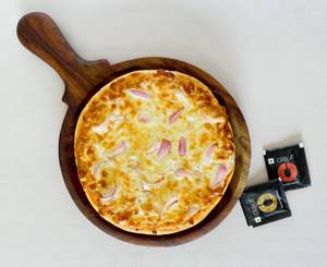 7" Onion Pizza