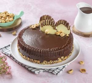 Hazelnut chocolate cake [small]