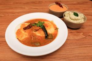 Sambar Idli [2pieces]