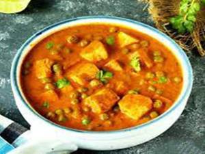 Matar Paneer