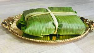 Chicken pothichoru with omlet