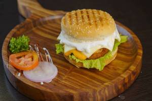 Giga Bite Burger