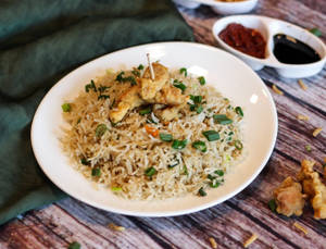 Chicken Fried Rice/ Hakka Noodles
