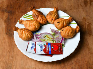 Chicken Spicy Fried Momo Half