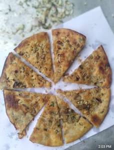 Kulcha Pizza with Desi Ghee