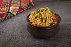 Veg Biryani With Raita