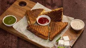 Paneer Bhurji Grill Sandwich