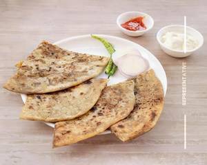 Tasty Gujarati Aloo Parotta