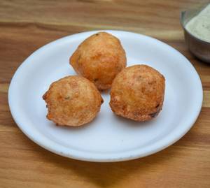 Bajji (3 Pcs)