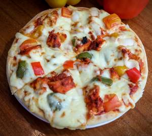 Fiery Chicken Pizza 