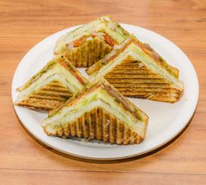 Veg Grill Sandwich (3 Bread)