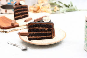 Kitkat Mousse Pastry