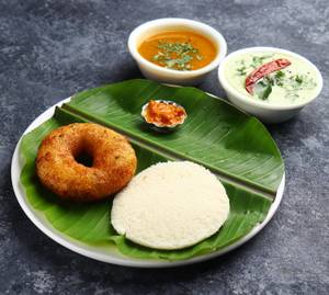 Idli (1 Pc) Vada (1 Pc)