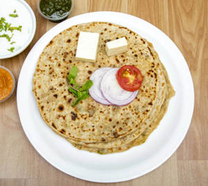 Paneer Paratha With Desi Ghee