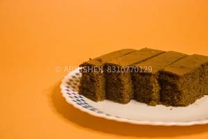 Chocolate rava cake                  