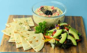 Pita Bread And Humus