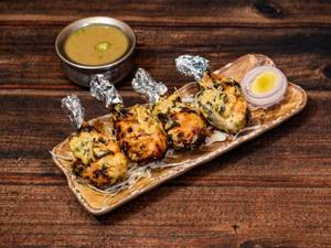 Chicken Bharwan Tangri[stuffed]