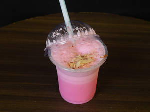 Strawberry Shake  (300 ml)