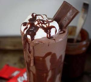 Kit Kat Shake
