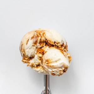 Vanilla Caramel Crunch Ice Cream