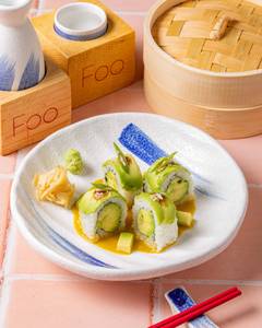 Nikkei Avocado Uramaki