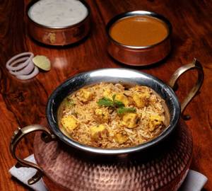 Family Bucket Paneer Biryani [4-5 Packs]