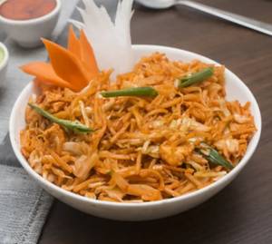 Schezwan Chicken Noodles
